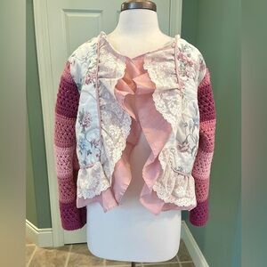 🌸 Shabby chic cottagecore lace quilted jacket with crochet knit sleeves